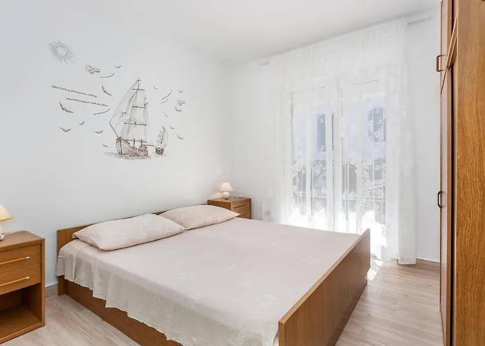 Apartament In *