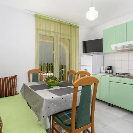 Apartament In *